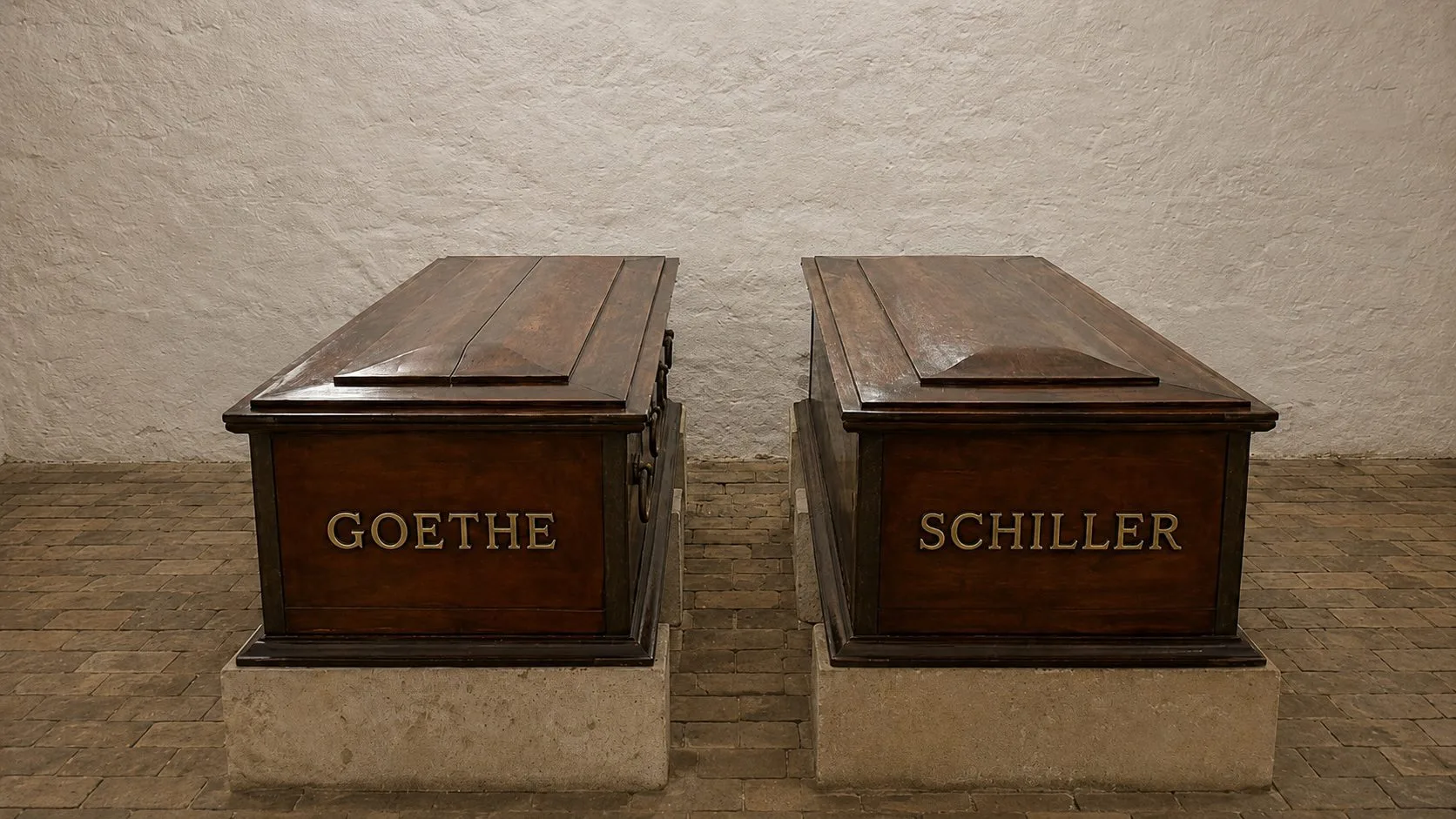 Der leere Sarg — von Goethe und Schiller in Weimar
